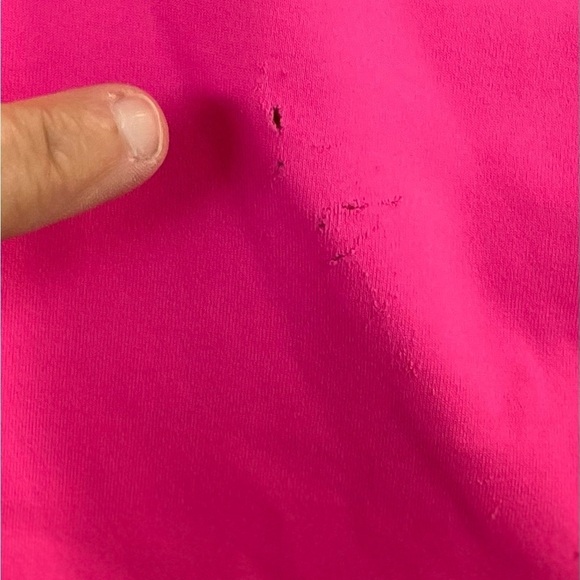 Champion‎ skort woman XL hot pink logo on front hem. Key pocket, snags in front - Picture 7 of 10